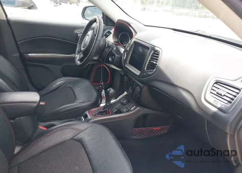 2021 Jeep Compass Trailhawk 4X4 z USA, uszkodzony, nr VIN 3C4NJDDB1MT571866